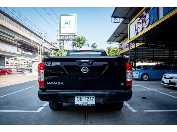 Nissan NP300 Navara King Cab 2.5 E Calibre Black Edition ปี2018/2019 เกียร์ MT ราคา 459,000-. รูปที่ 3
