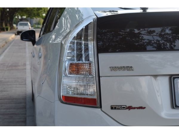 Toyota Prius 1.8 ( ปี 2012 ) Hybrid E TRD Sportivo Hatchรฟรีดาวน์ ดอกเบี้ยถูก รับรถได้ทันที ออกรถง่ายที่สุด รับฟังทุกเงื่อนไขถบ้านแท้ๆ มือเดียวbTOYOTA PRIUS 1.8 TRD แต่งพิเศษจากศูนย์ สวยกว่าตัวธรรมดาเ รูปที่ 3