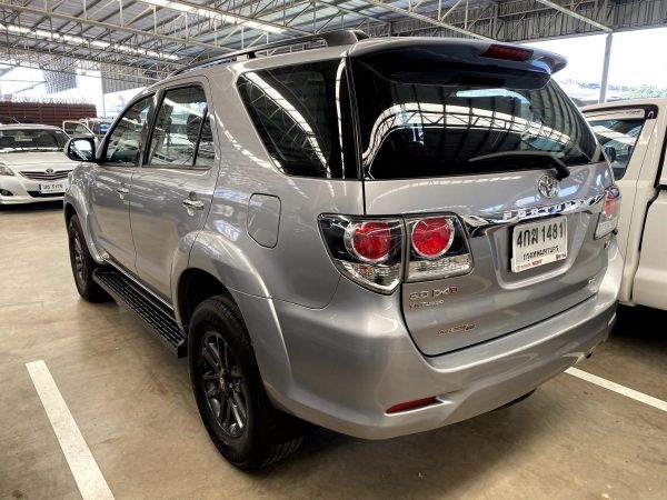 FORTUNER 3.0 V 4WD รูปที่ 3