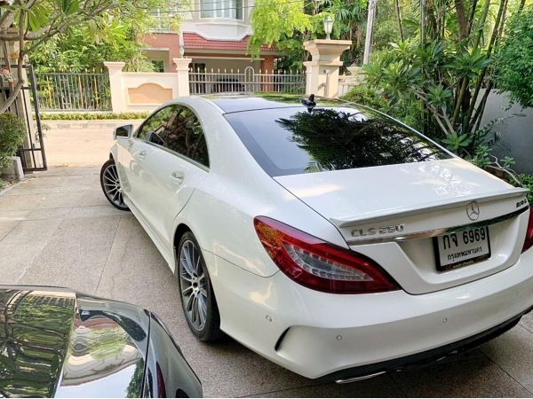 Cls 250 AMG Facelift ปี 2015  สีขาว เบาะส้ม เลขไมล์ 91,000 ครับ ประกันชั้น 1 ถึง พย 63 ติดฟิล์มใสกันรอยทั้งคัน กล้องบันทึกเหตุการณ์แบบ bluetooth ดูผ่านมือถือ รถสวยมาก เจ้าของขายเองครับ รูปที่ 3