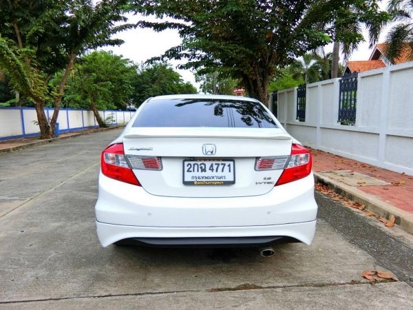 HONDA CIVIC 1.8 E AS ปี2012 สีขาว ไมล์น้อย 7 หมื่นกว่ากิโลแท้ เข้าศูนย์ตลอด มีบุ๊คเซอร์วิส ไม่เคยติดแก๊ส สวยเดิมๆพร้อมใช้ค่ะ รูปที่ 3