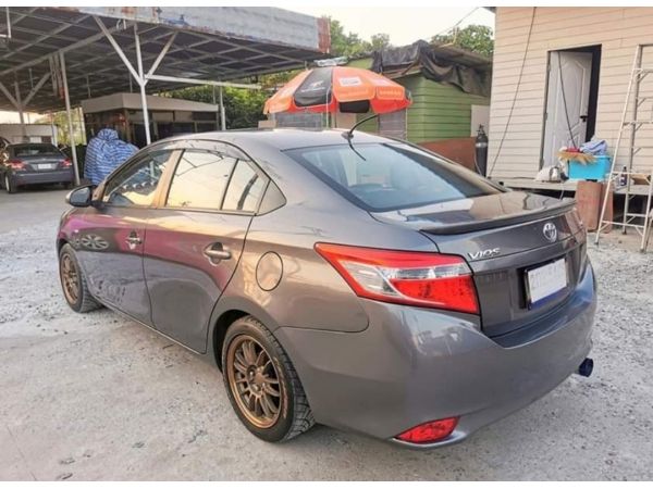 TOYOTA VIOS 1.5E เกียร์ออโต้มือเดียวป้ายแดง รูปที่ 3