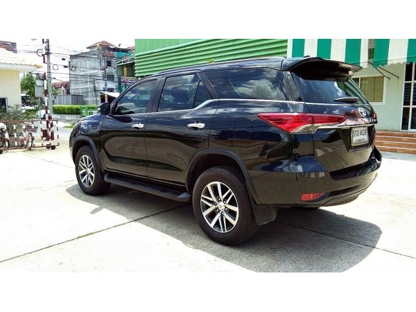 2016 Toyota Fortuner 2.4 V AT Navi รูปที่ 3