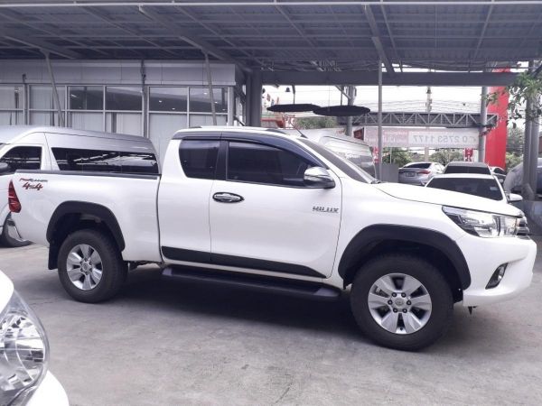 โตโยต้าชัวร์ Toyota Revo CCab 2.4E Prerunner MT 2016 รูปที่ 3