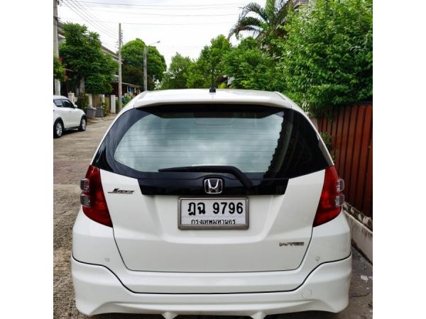 HONDA​ JAZZ​ 2010​ V AT รูปที่ 3