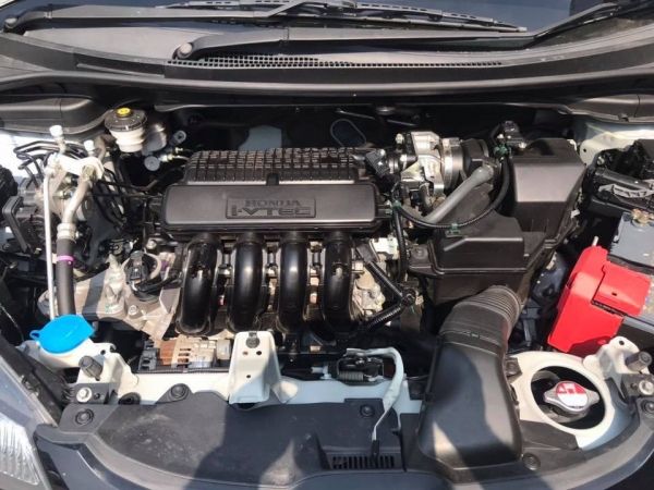 ขาย รถยนต์ Honda Jazz 1.5 SV Auto ปี 2016 รูปที่ 3