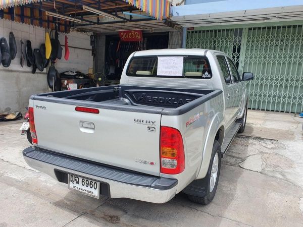 Toyota Hilux 2010 รูปที่ 3