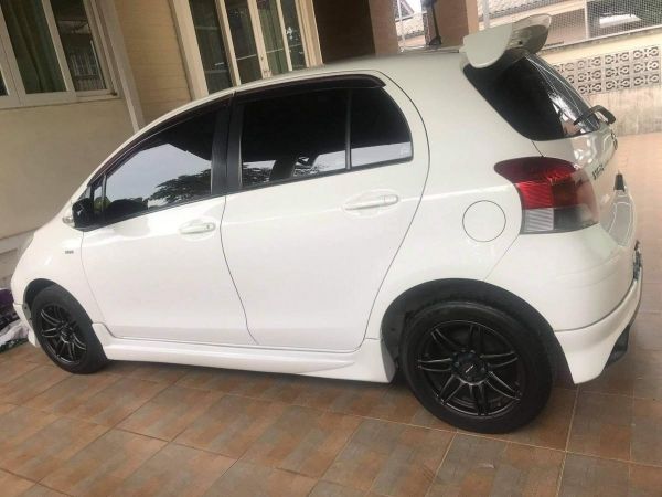 Toyota Yaris​ 1.5E​ รูปที่ 2