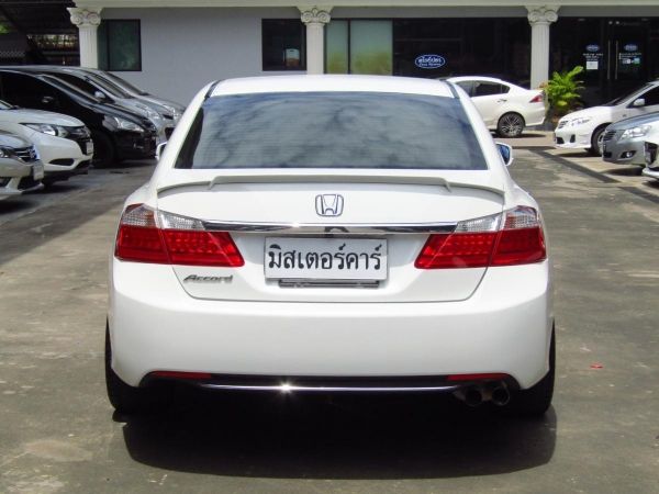 จัดได้เต็ม ฟรีดาวน์ แถมประกันภัย 2013 HONDA ACCORD 2.0 EL รูปที่ 3