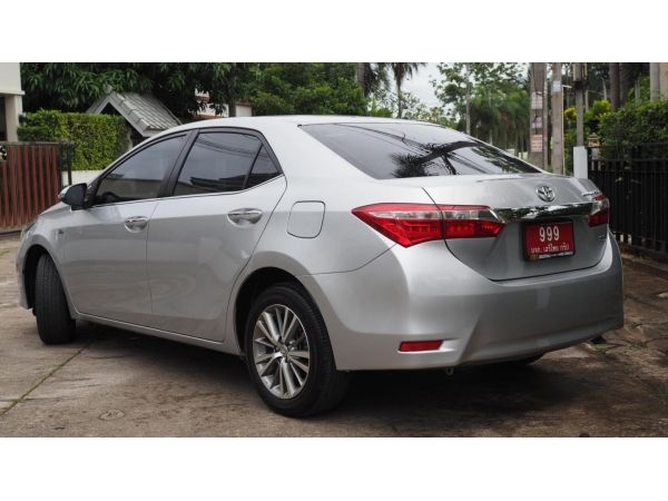 TOYOTA COROLLA ALTIS 1.6G ปี 2015 สีบรอนซ์เงิน รูปที่ 3