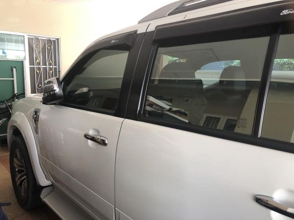 2012 Ford Everest 3 ลิตร4x2 LTD NAVI AT รูปที่ 3