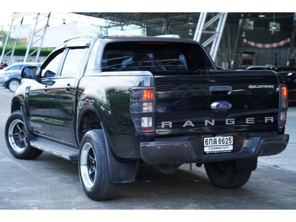 Ford Ranger 2.2 Wildtrak Dubble Cab ปี 2017 A/T สีดำ รูปที่ 3