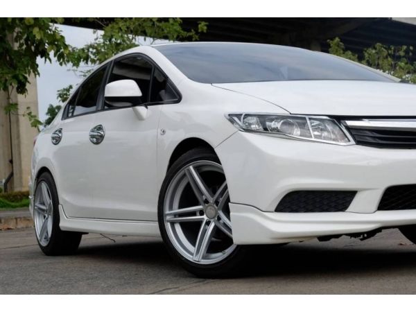 Honda Civic 1.8S AS Sedan AT 2012 รูปที่ 3