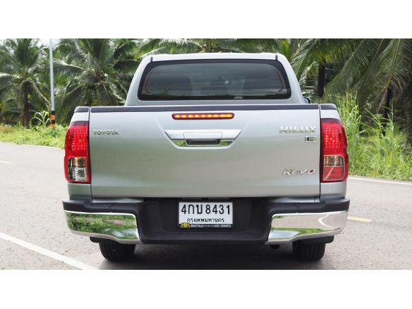 TOYOTA REVO DOUBLE CAB 2.4E MT ROCCO ปี 2015 สีบรอนซ์เงิน รูปที่ 3