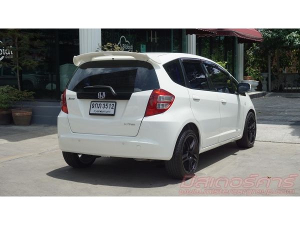 จัดไฟแนนซ์ได้เต็ม  ฟรีดาวน์ แถมประกันภัย 2010 HONDA JAZZ 1.5 S รูปที่ 3