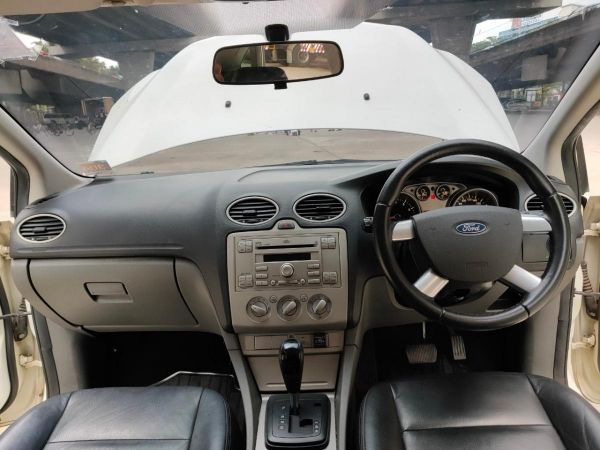 2013 Ford Focus 1.8 Ghia AT รูปที่ 3