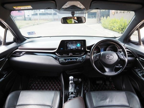 TOYOTA C-HR 1.8 MID ปี 2018 จดปี 2019 สภาพป้ายแดง รูปที่ 3