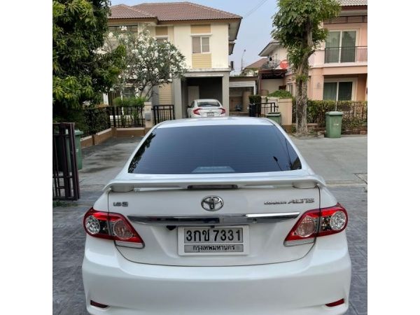 toyota ALtis 1.8E 2012 รูปที่ 3