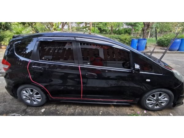 Honda Jazz S AT  ปี 2012 เจ้าของขายเอง เข้าศูนย์ตลอด รูปที่ 3