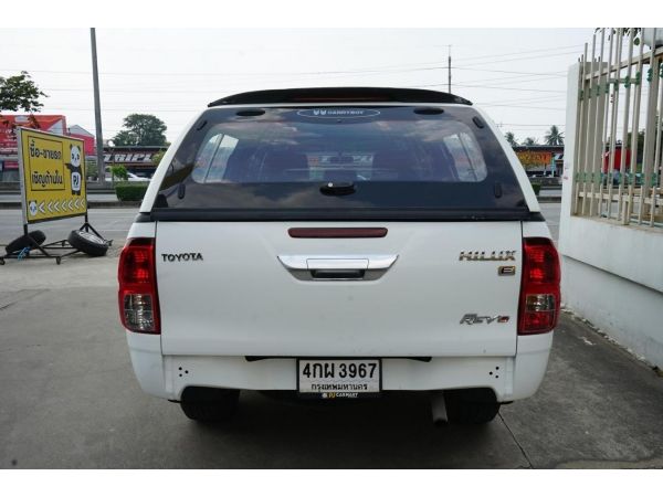 Toyota Hilux REVO รูปที่ 3