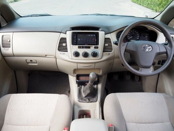 TOYOTA INNOVA 2.0 E (MNC) ปี 2011 จดปี 2012 รูปที่ 3