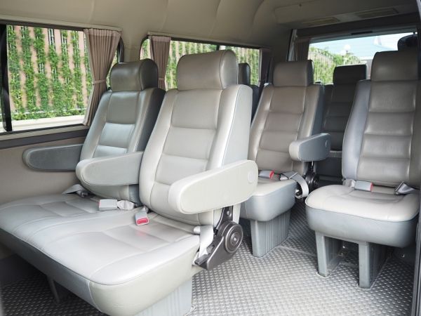 NISSAN URVAN 3.0 DT VX ZDI HRF ปี 2011 เกียร์MANUAL สภาพนางฟ้า รูปที่ 3