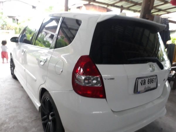 Honda Jazz สีขาว ปี2006 ต่อภาษีถึงปี 65 รูปที่ 2