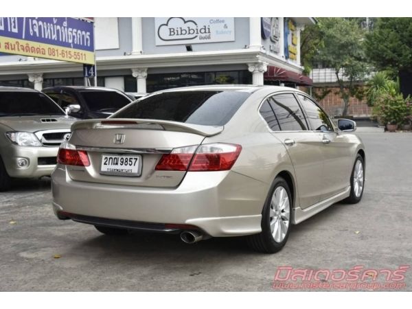 ฟรีดาวน์ ฟรีประกัน อนุมัติง่ายมาก  รถปี 2013 HONDA ACCORD 2.0  EL โฉมไมเนอร์เชนจ์ รูปที่ 3