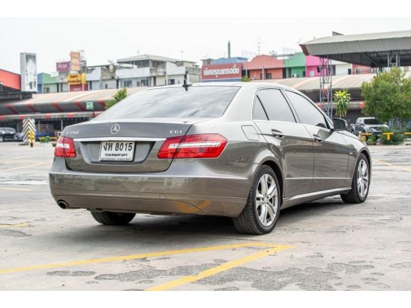 รถหรู Mercedes Benz 1.8E250 CGI Sedan หลังคาแก้ว โฉม W212 ปี2010 AT รูปที่ 2