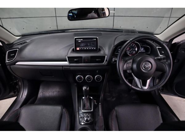 2016 Mazda 3 2.0 S Sports Hatchback AT(ปี 14-17) B7139 รูปที่ 3