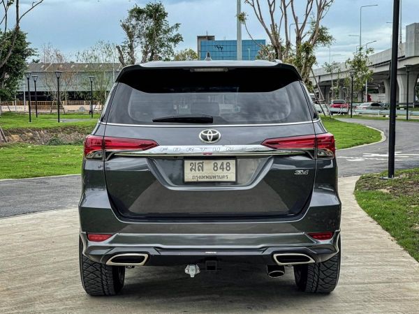 2018​ TOYOTA FORTUNER 2.4 V 4WD รูปที่ 3