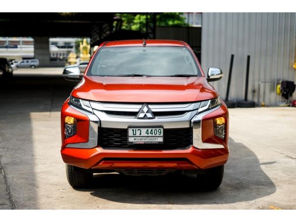 2019 Mitsubishi Triton 2.4 MEGA CAB  GLS Plus Pickup รูปที่ 3