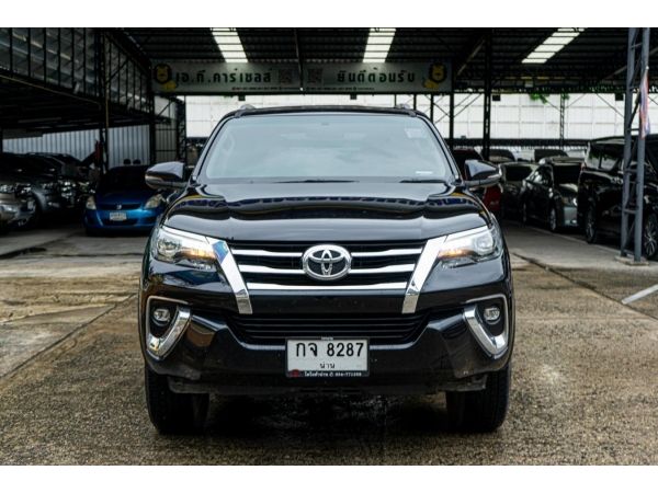 2018 Toyota Fortuner 2.4  V SUV รูปที่ 3