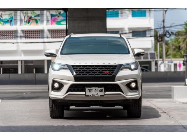 2017 Toyota Fortuner 2.8  TRD Sportivo SUV รูปที่ 3