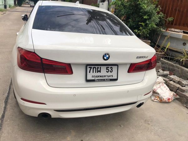 ขายดาวน์ 2018 BMW 520d ราคา 750000 ผ่อนต่อ 45810 * 28 งวด รูปที่ 3