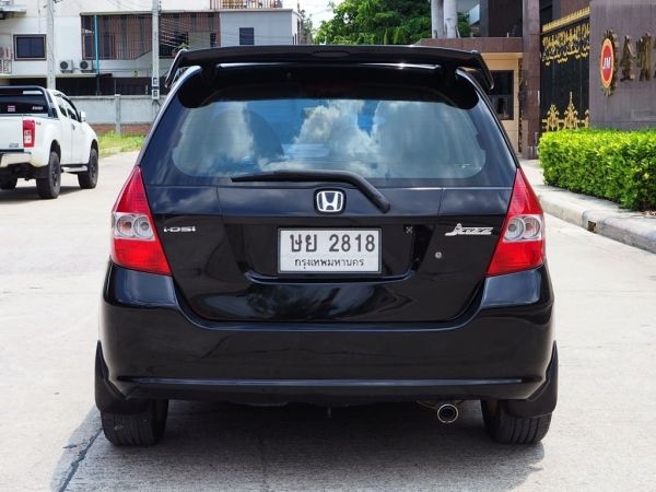 HONDA JAZZ 1.5 E i-DSI (AS) ปี 2004จุดเริ่มต้นรถซิ่งขวัญใจวัยรุ่น พร้อมล้อแม็กซ์หล่อๆ รูปที่ 3