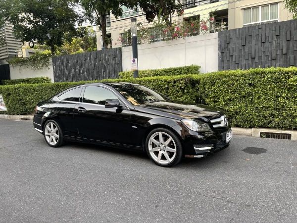 Mercedes Benz C 180  Coupe ออโต้ สีดำ ปี 12 รูปที่ 3