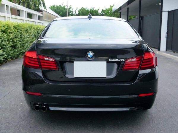 2012 BMW Series 5 520d F10 รูปที่ 3