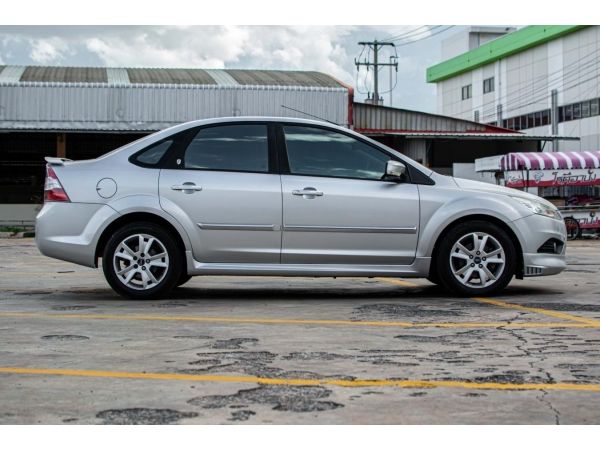 FORD  FOCUS 2.0 SEDAN 2012 รูปที่ 3