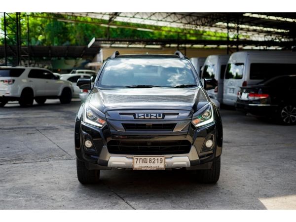 2018 Isuzu D-Max 3.0 CAB-4  Vcross MAX Z-Prestige 4WD Pickup รูปที่ 3