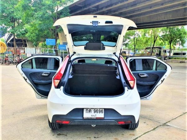 MG3 1.5V SUNROOF เกียร์AT ปี18 รูปที่ 3