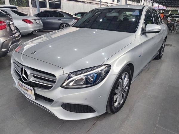 Mercedes Benz C350e Avantgarde Plug-in Hybrid 2017 รูปที่ 3