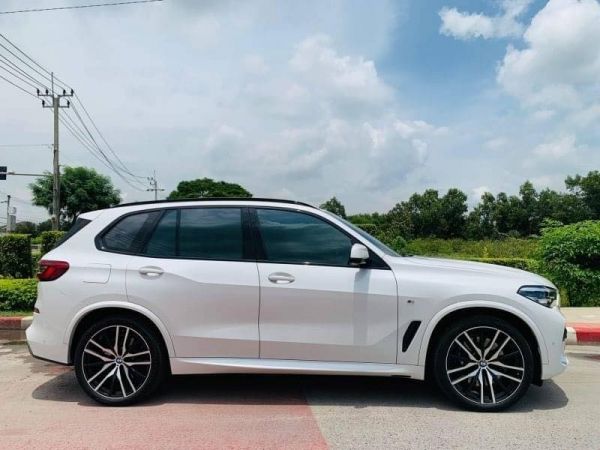 BMW X5 xDrive 3.0d M-Sport Package RHD ปี 19 รูปที่ 3