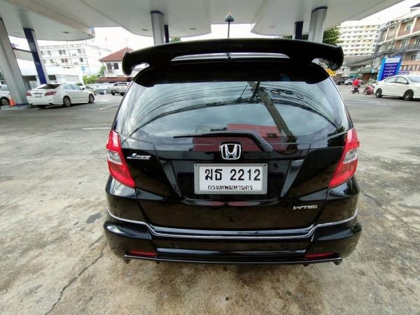 HONDA JAZZ 1.5V ปี 2012 สภาพดี ใช้งานน้อยมาก รูปที่ 3