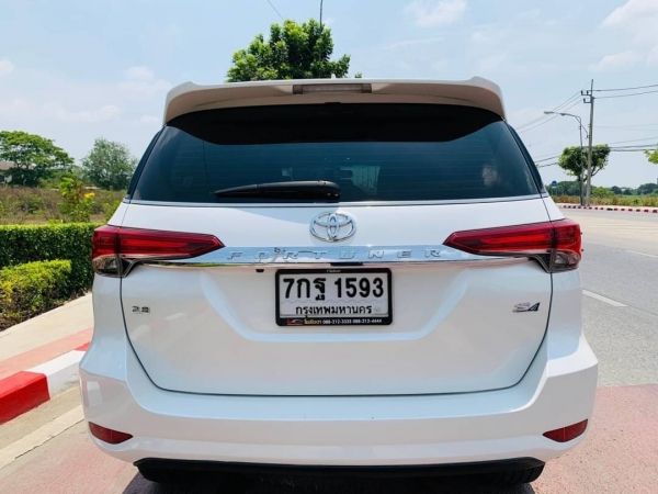 Toyota Fortuner 2.8 V 4WD A2 ปี 2018 รูปที่ 3