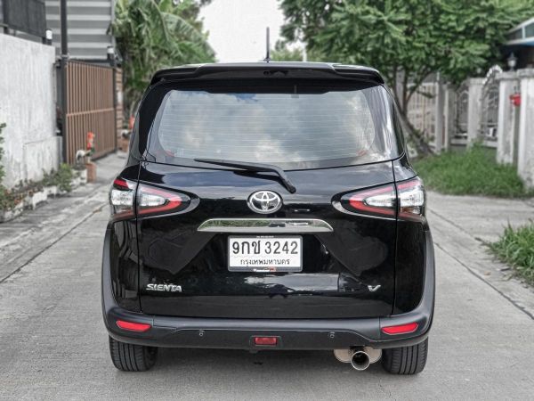 Toyota Sienta 1.5V ปี2019 รูปที่ 3