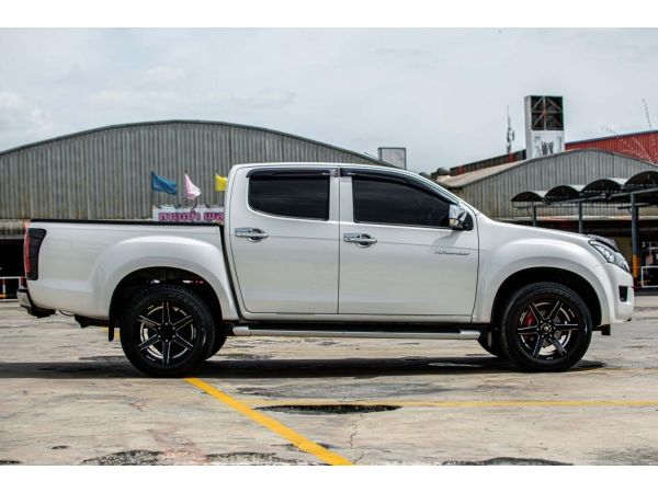 ISUZU D-MAX Hi-LANDER DOBLE CAB 3.0 Z Prestige Ddi VGS TURBO 2012 รูปที่ 3