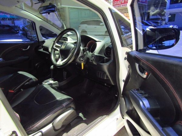 HONDA JAZZ 1.5 S 2010 เกียร์ออโต้ รูปที่ 3