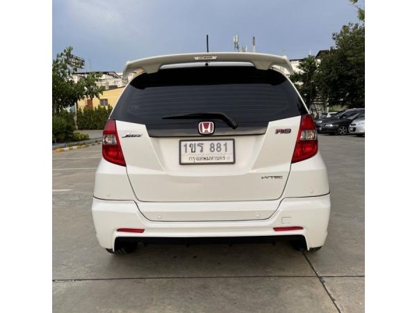 สนใจทัก https://line.me/ti/p/XTFjwr4hZd  ????Honda Jazz GE 1.5 V ATปี2013 รูปที่ 3