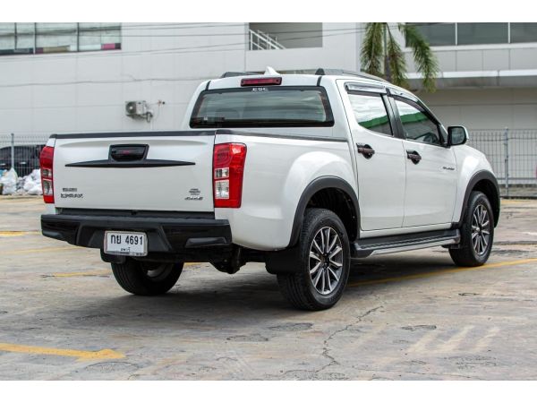 ขายด่วน รถบ้านมือเดียว ต่อป้ายแดง 2019 Isuzu D-Max 1.9 Hi-Lander ZP ตัวท็อปสุด มีเนวิเกเตอร์ รูปที่ 3